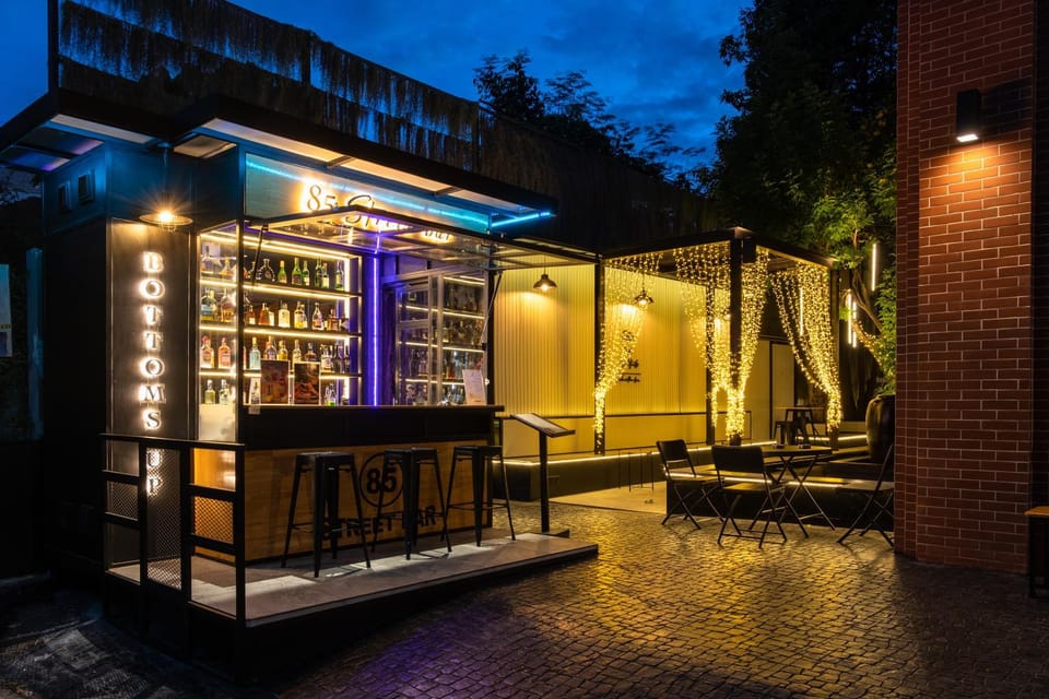 Lounge or bar