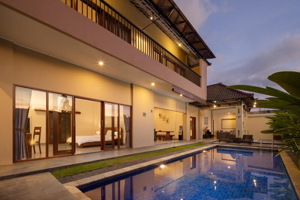 Property building, Swimming pool