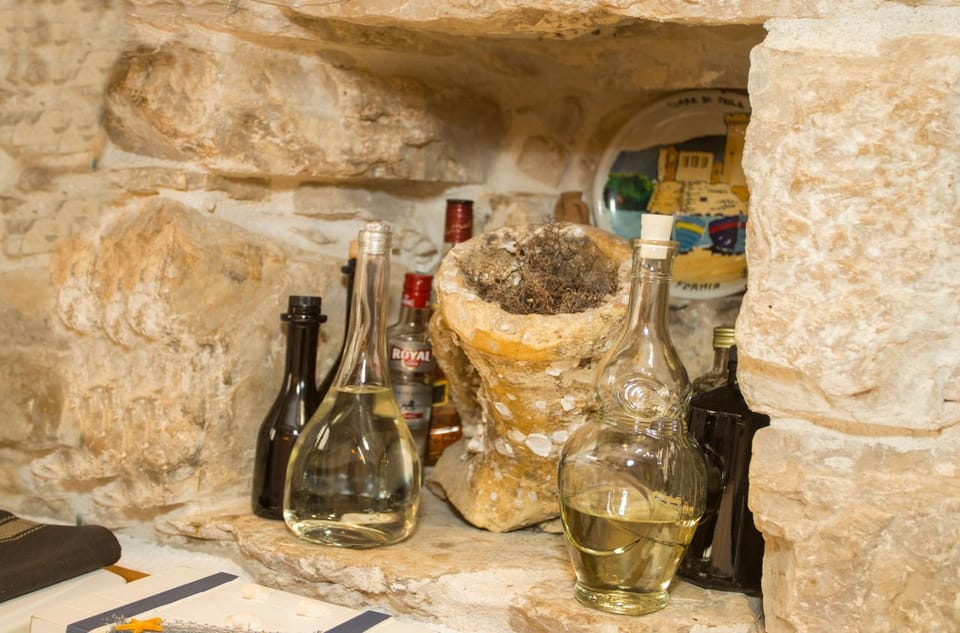 Decorative detail, Alcoholic drinks