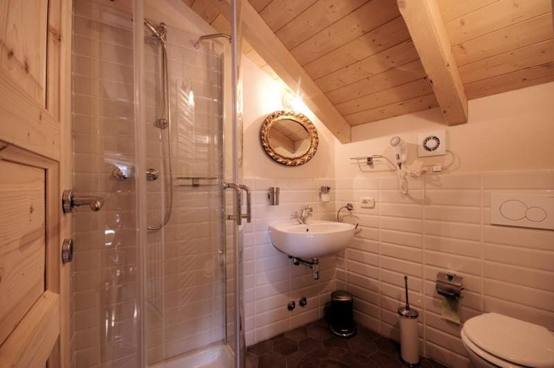 Guest House Al Castello Bed and Breakfast in Colico