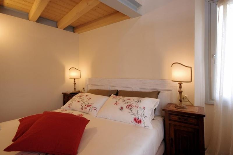 Guest House Al Castello Bed and Breakfast in Colico