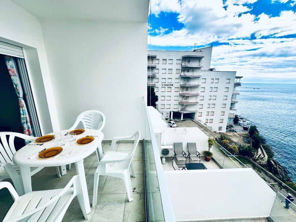 Global Immo 1011 Meda Chica Apartment in Roses