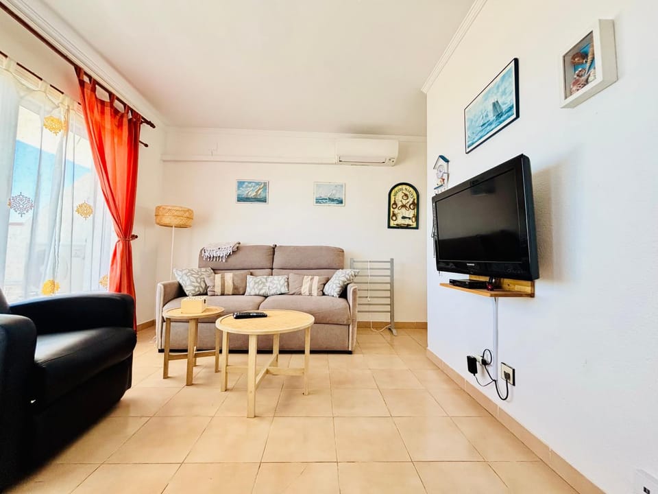 Mediterraneo A 1-5 2036 Apartment in Roses