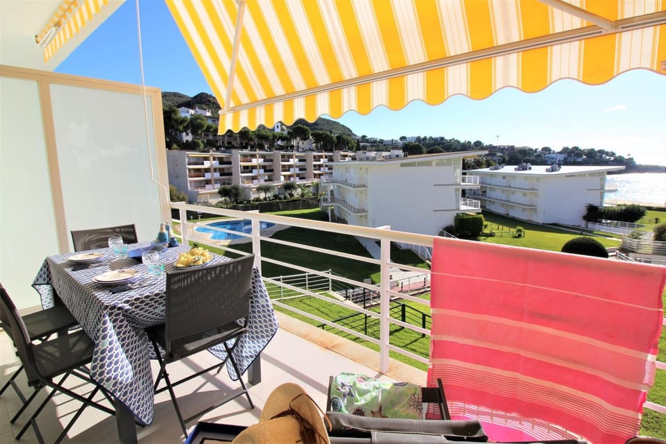 Global Immo 2155 Almadrava Platja Apartment in Roses