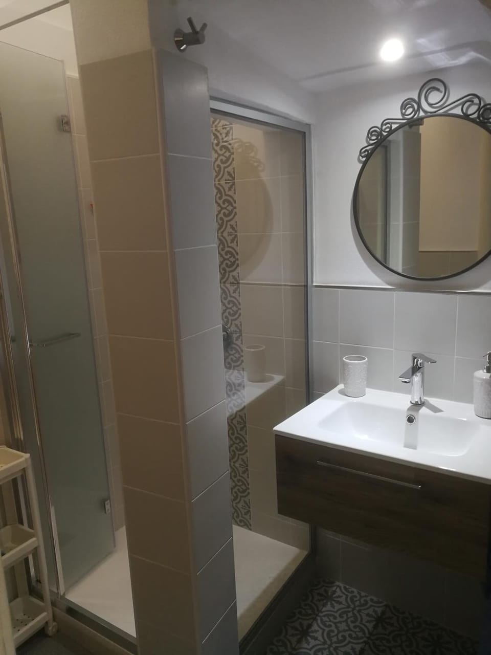 Property building, Bathroom