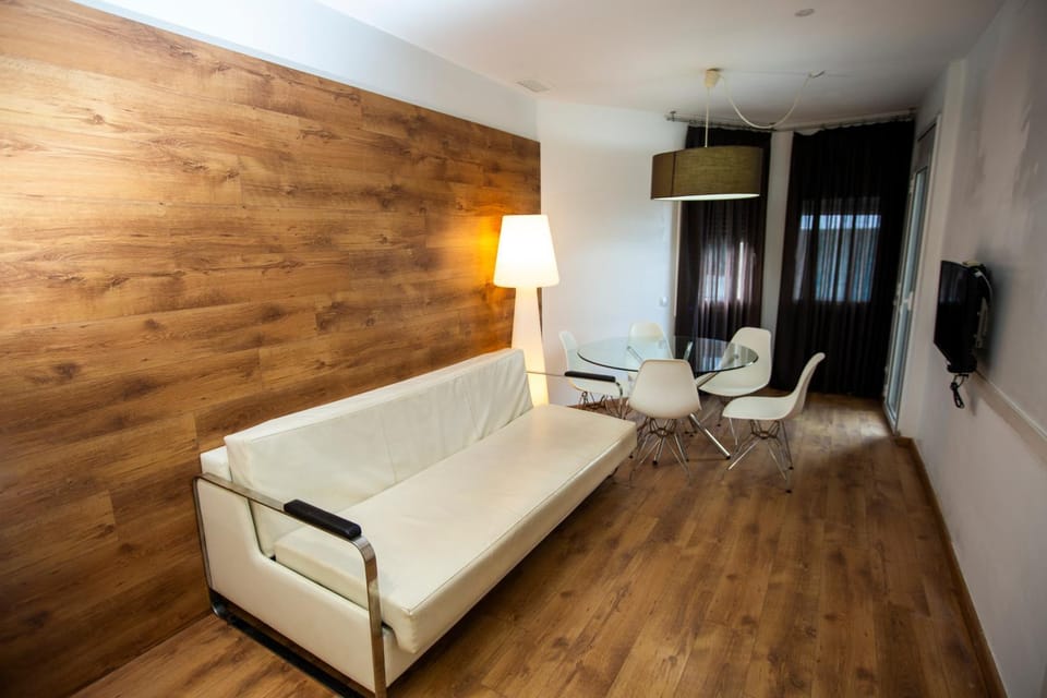 DragonTree Barcelona - apartamentos turisticos 5 min from the BEACH Apartment in Barcelona