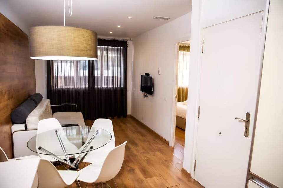 DragonTree Barcelona - apartamentos turisticos 5 min from the BEACH Apartment in Barcelona