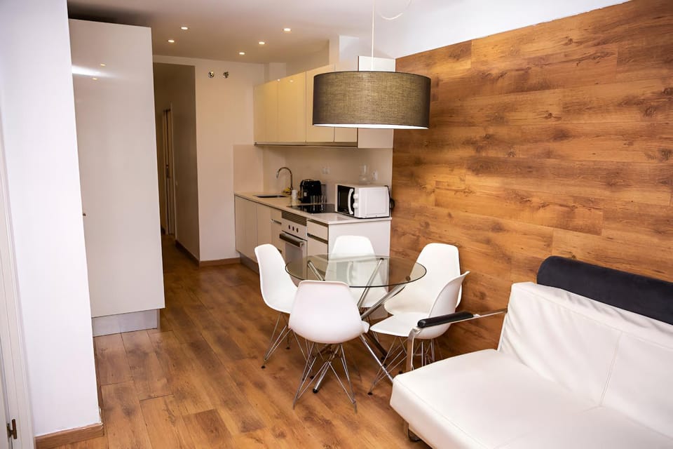 DragonTree Barcelona - apartamentos turisticos 5 min from the BEACH Apartment in Barcelona
