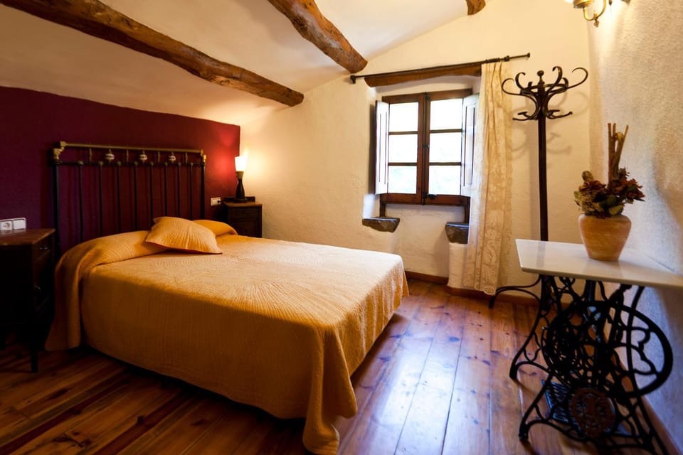 Cal Campllarg Country House in Berguedà