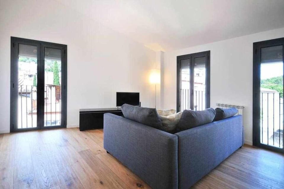 Stunning apartment w amazing views in Girona Apartment in Girona