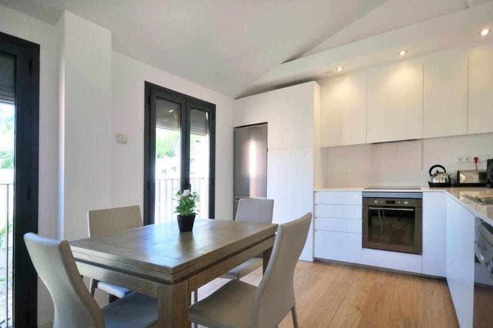 Stunning apartment w amazing views in Girona Apartment in Girona