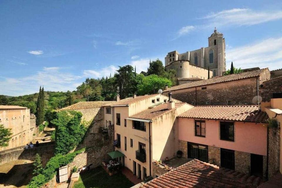Stunning apartment w amazing views in Girona Apartment in Girona