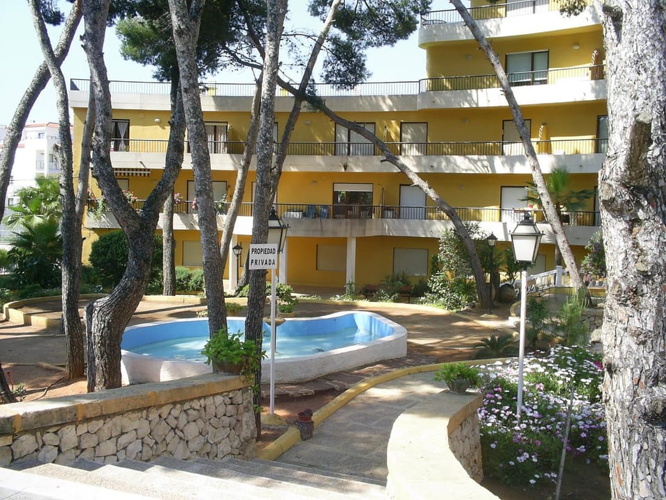 Property building, Spring, Garden view