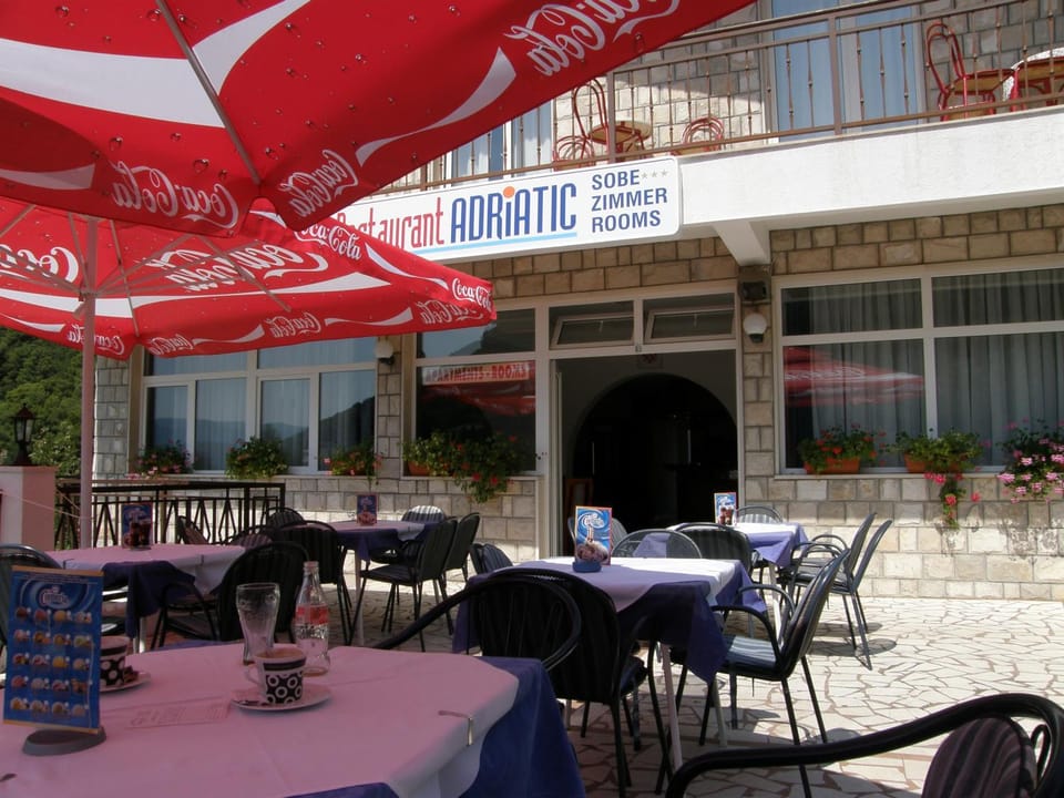 Restaurant/places to eat