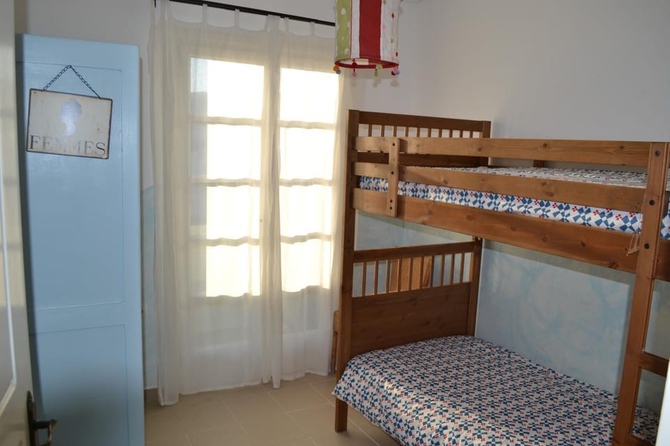 bunk bed