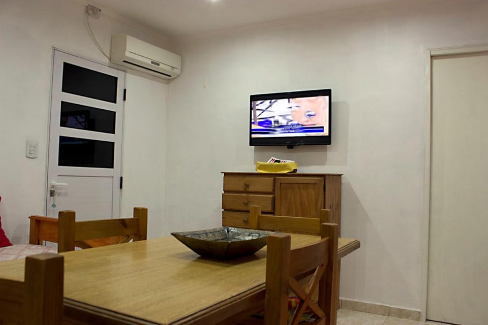 Coffee/tea facilities, Dining area