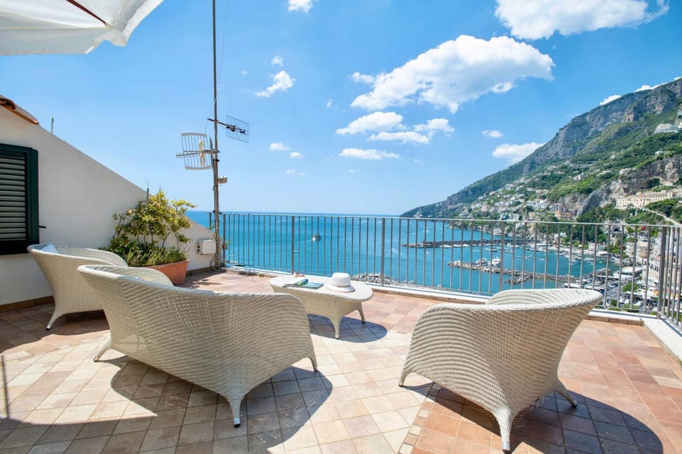Nearby landmark, Natural landscape, View (from property/room), Balcony/Terrace, Mountain view, Sea view