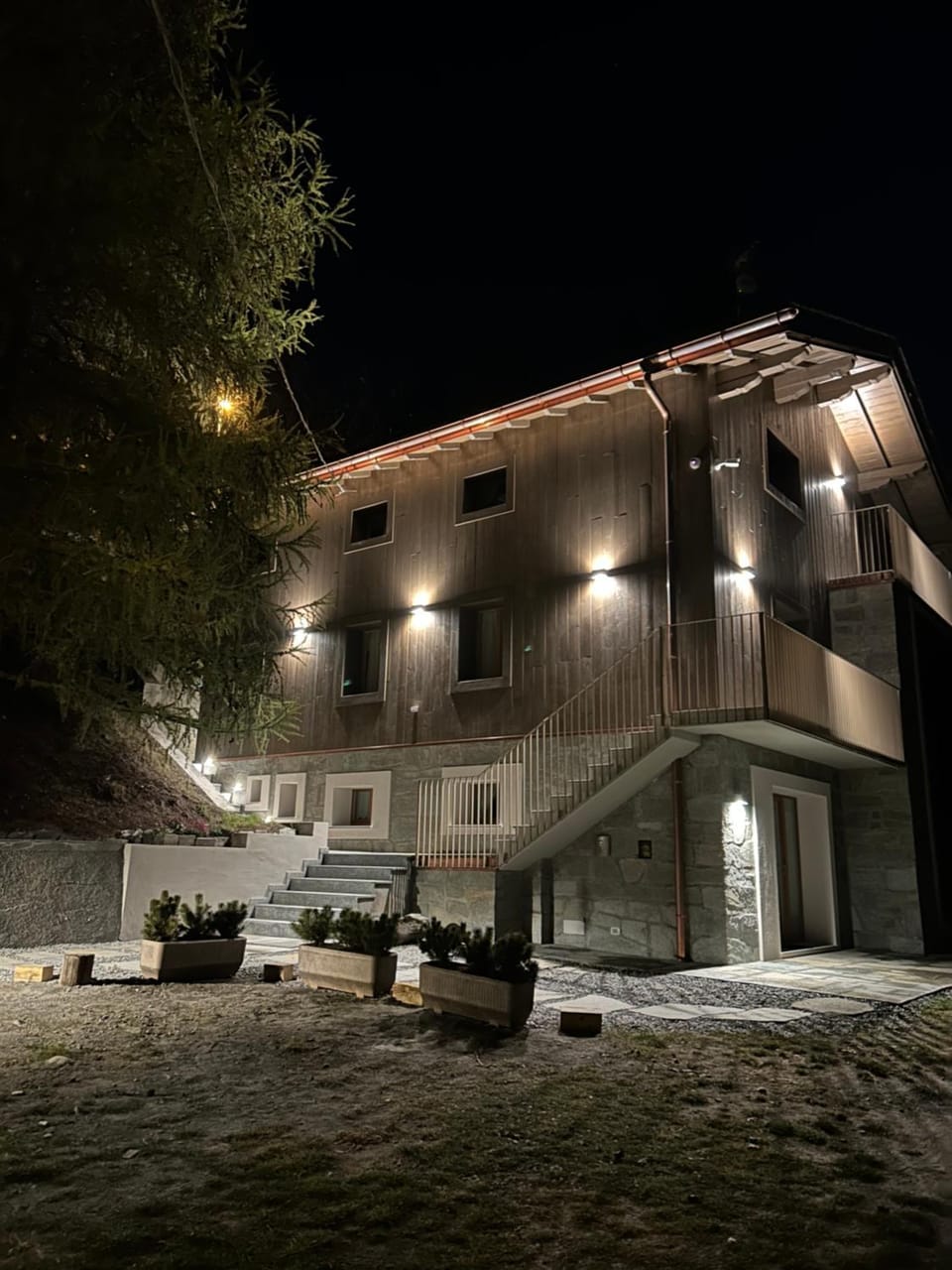 Property building, Night