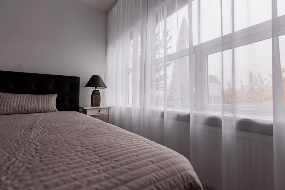 Bedroom, City view, Landmark view
