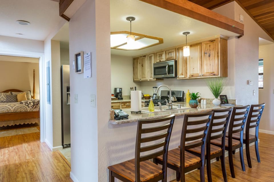 Coffee/tea facilities, Kitchen or kitchenette, Living room, Communal kitchen