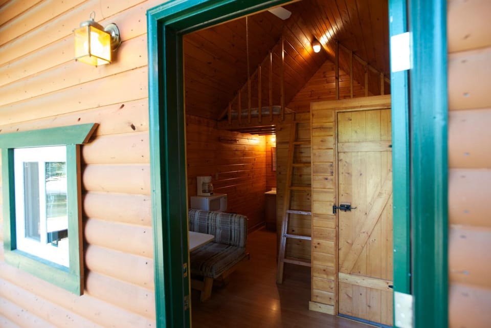 Arrowhead Camping Resort Loft Cabin 20 Cabin in Wisconsin