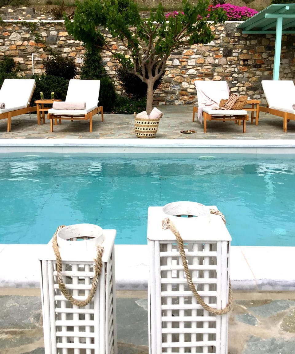 Patio, Day, Pool view, Swimming pool, sunbed
