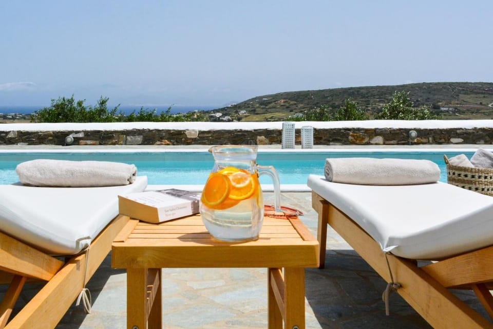 Patio, Day, View (from property/room), Pool view, Swimming pool, sunbed