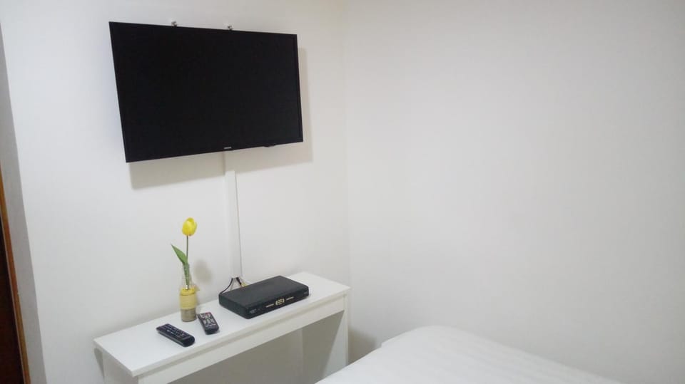 TV and multimedia, Photo of the whole room