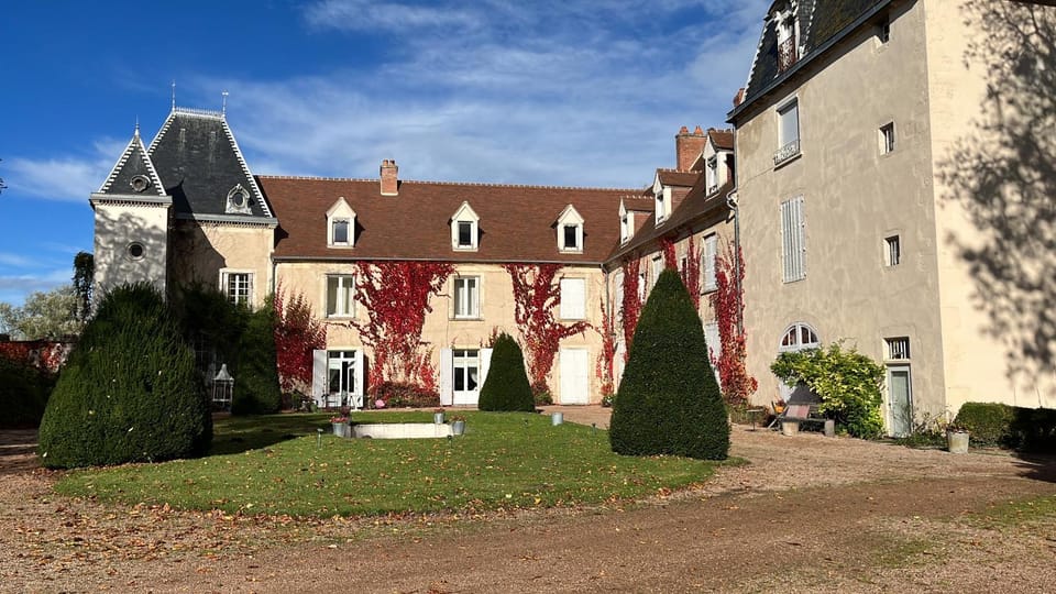 Château de Saint-Agoulin Bed and Breakfast in Auvergne-Rhône-Alpes
