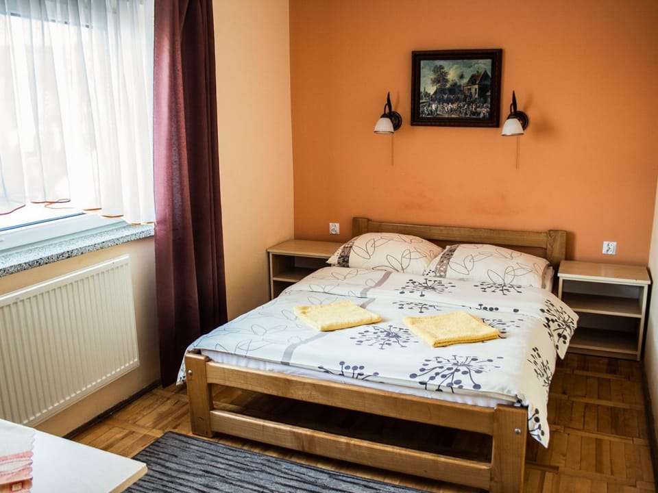 Bed, View (from property/room), Photo of the whole room, Decorative detail, Bedroom