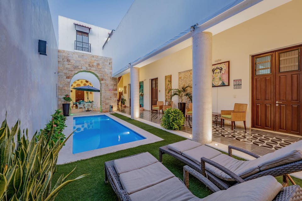 Swimming pool