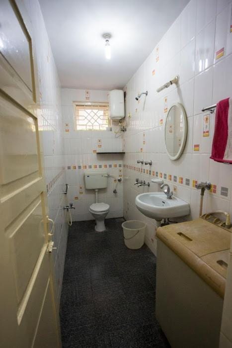 Darryl Ribeiro's 2BHK & 3BHK Apartment in a Villa Bed and Breakfast in Goa, India