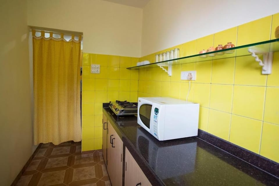Darryl Ribeiro's 2BHK & 3BHK Apartment in a Villa Bed and Breakfast in Goa, India