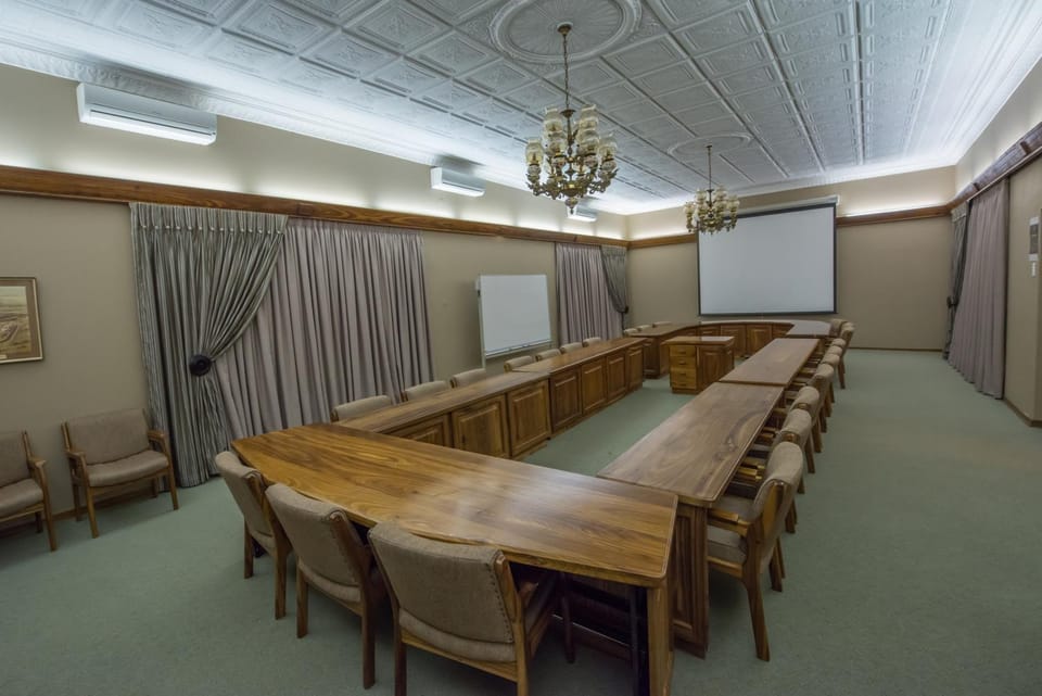 Meeting/conference room
