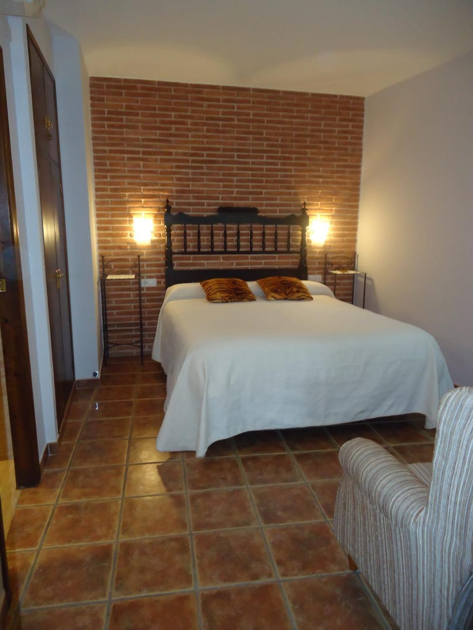 Hostal Casa Laure y Mª Jose Bed and Breakfast in Baix Ebre