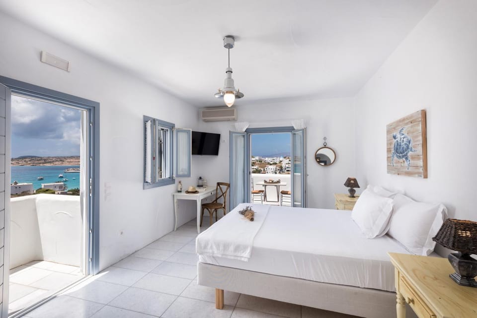 Balcony/Terrace, Bedroom, City view, Garden view, Sea view