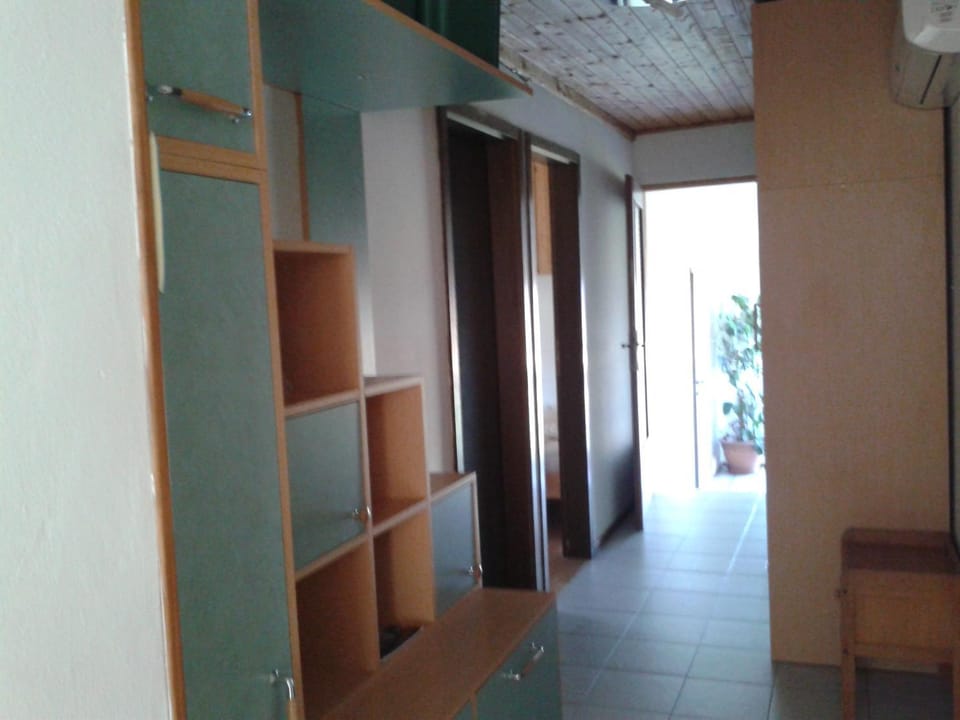 Living room, Area and facilities