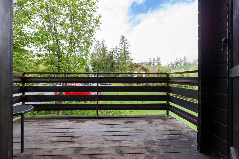 Balcony/Terrace, City view, Landmark view, Mountain view