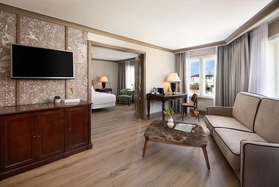 Photo of the whole room