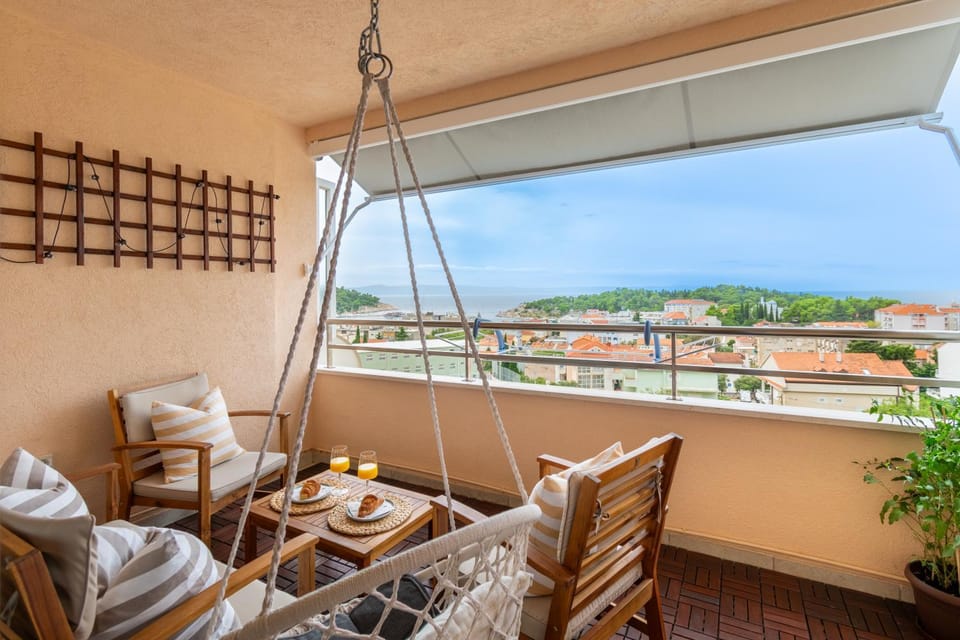 View (from property/room), City view, Landmark view