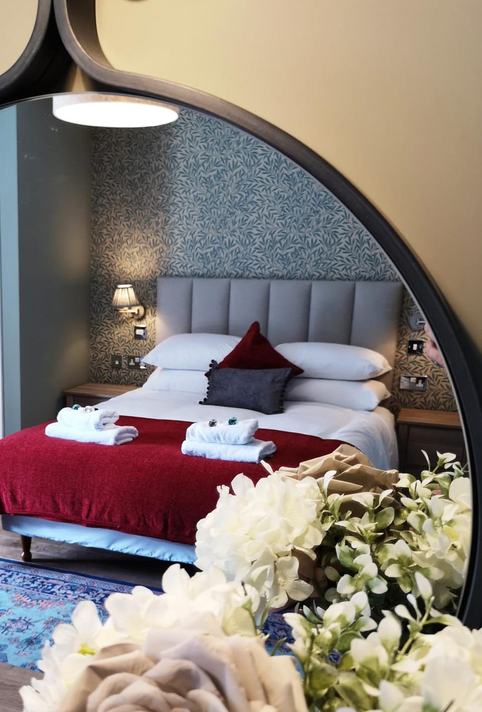 Shower, Bed, TV and multimedia, Coffee/tea facilities, Kitchen or kitchenette, Photo of the whole room, Decorative detail, Seating area, Bedroom, internet, internet, minibar, stove, toaster