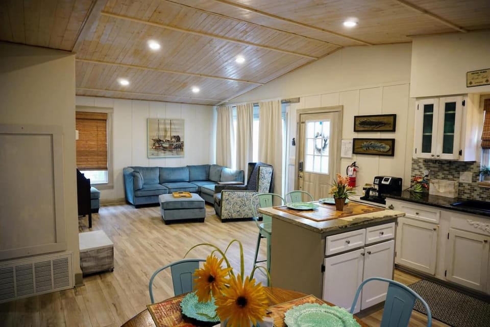Anna Maria Island Tree House House in Bradenton Beach