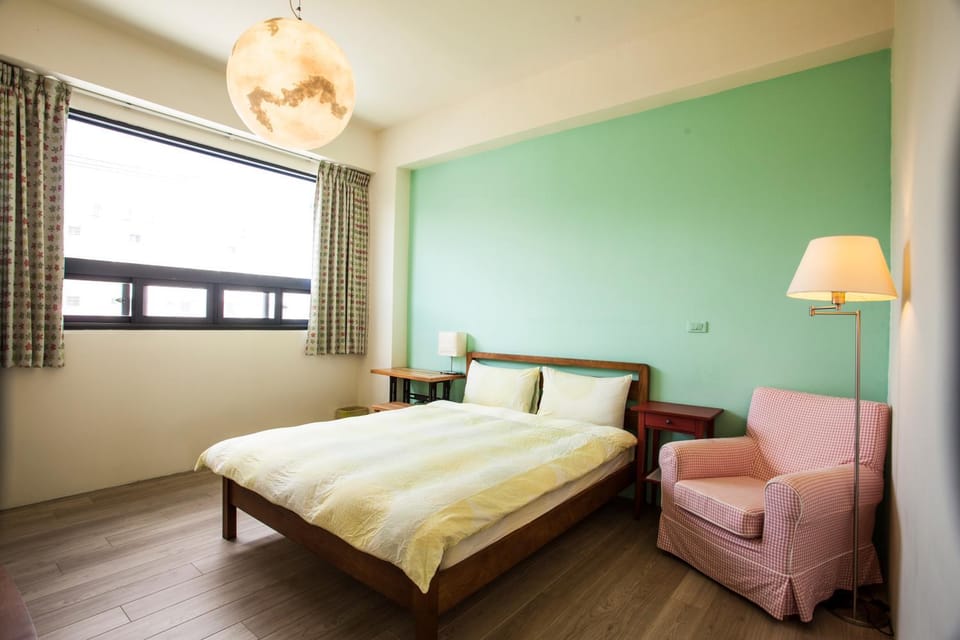Bedroom, bunk bed