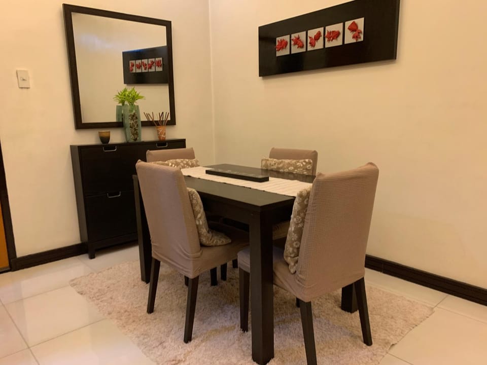 Eastwood Residence Above Eastwood Mall Apartment in Pasig