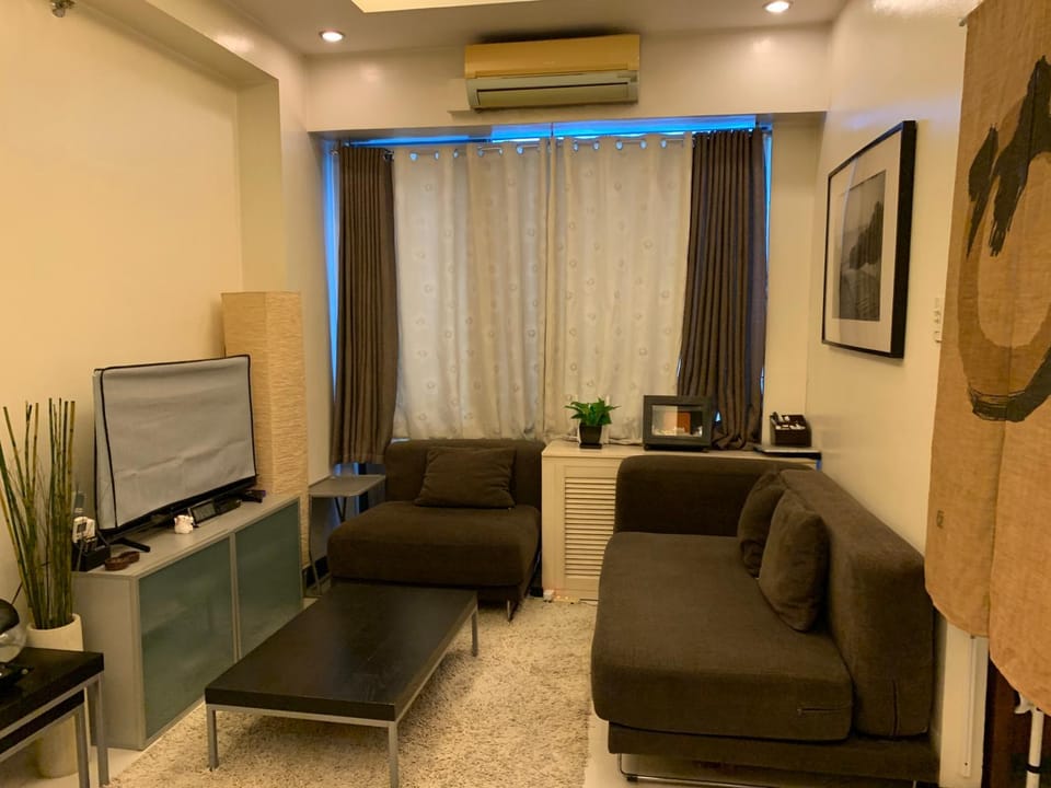 Eastwood Residence Above Eastwood Mall Apartment in Pasig