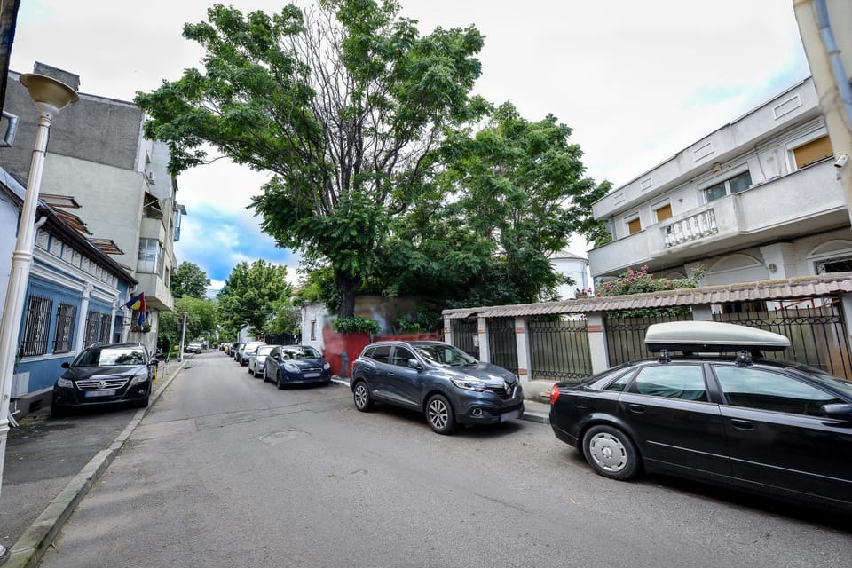 Neighbourhood