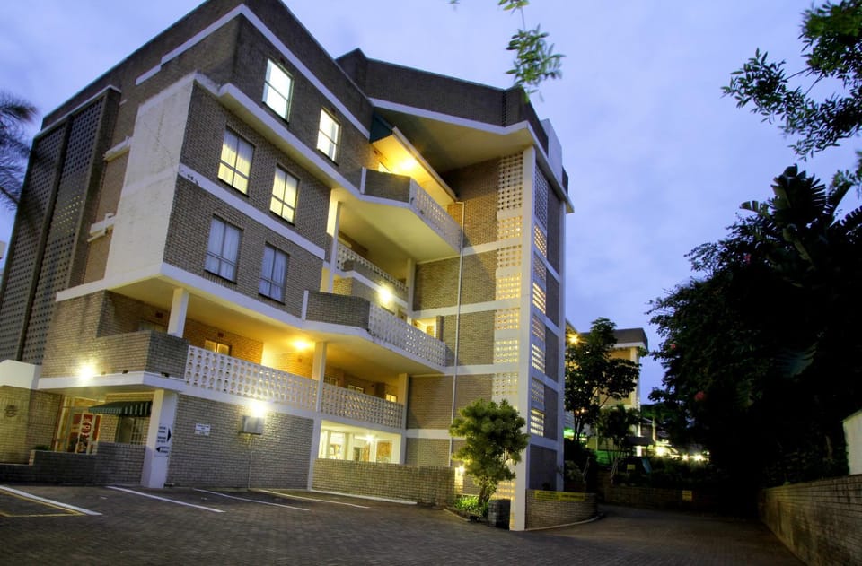 Property building, Facade/entrance, View (from property/room)