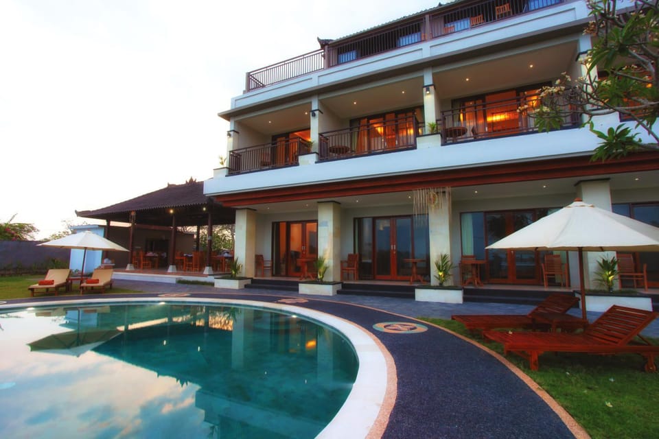 Property building, Patio, Balcony/Terrace, Lobby or reception, Floor plan, Swimming pool, Swimming pool