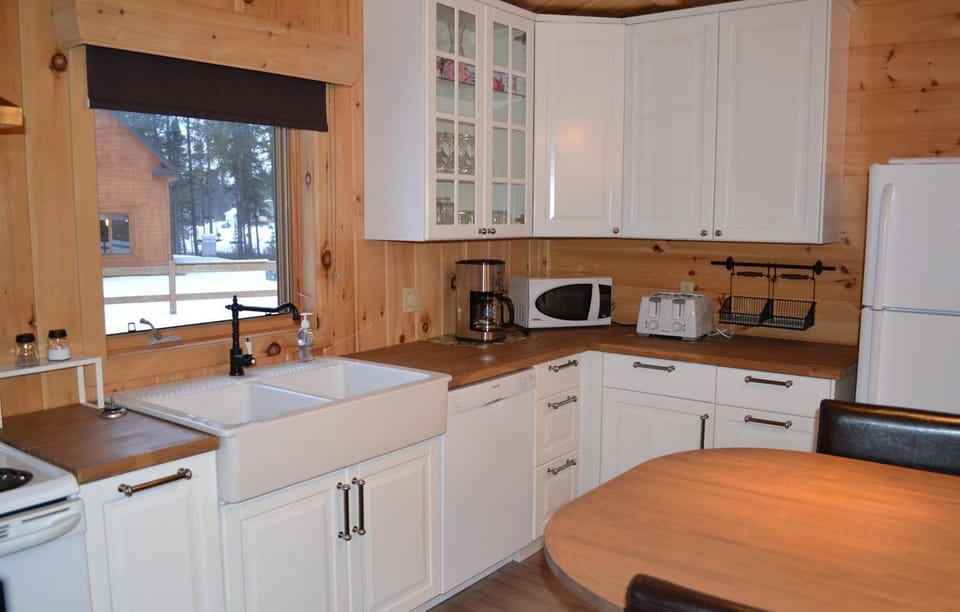 Les Chalets du Lac Serein (Milot) Chalet in Quebec