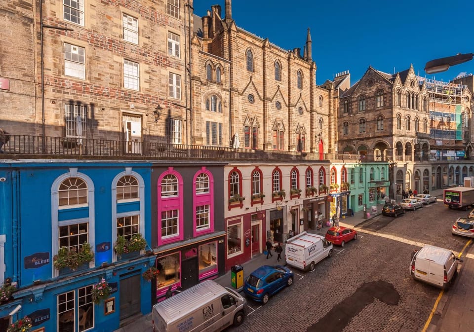 West Bow just off Royal Mile Apartment in Edinburgh